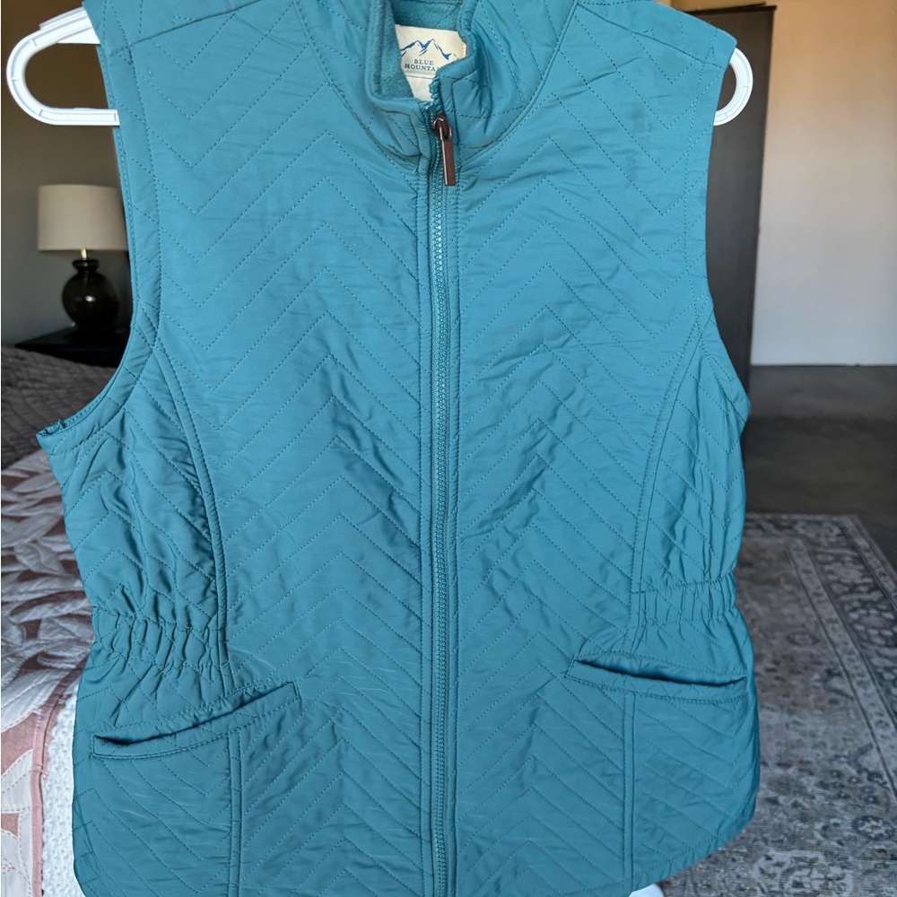 Women's Quilted Vest - Blue/Teal